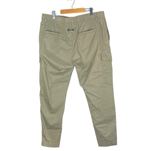 Zanerobe Men's Tan Hike Jumpa Tapered Cargo Pocket Pant in Sage US 38 - Picture 2 of 10